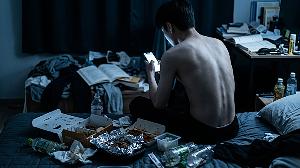 배달 앱에 월 60만원 쓰는데 ‘영양실조’?…20대들, '80대'로 가속 노화 [라이프+]