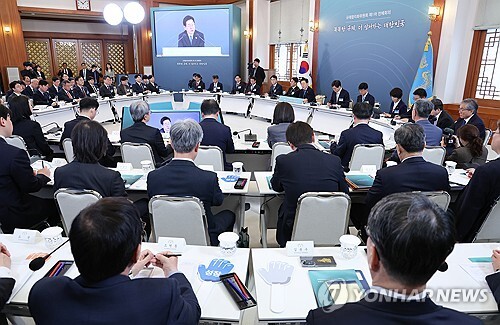 이재명 대통령이 15일 청와대에서 열린 규제합리화위원회 제1차 전체회의에서 발언하고 있다.