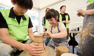 불혹 맞은 ‘흙과 불의 잔치’… 이천서 도자 문화 정수 만난다 [지방기획]