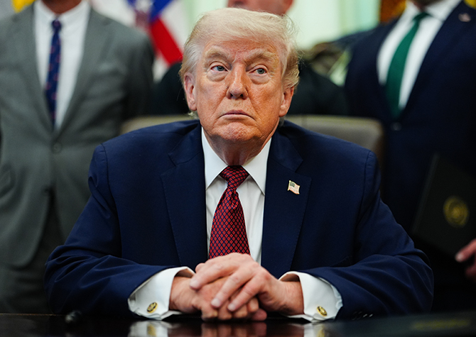 트럼프 "美대표단 20일 파키스탄 도착<br>협상 불발 땐 이란 인프라 파괴”