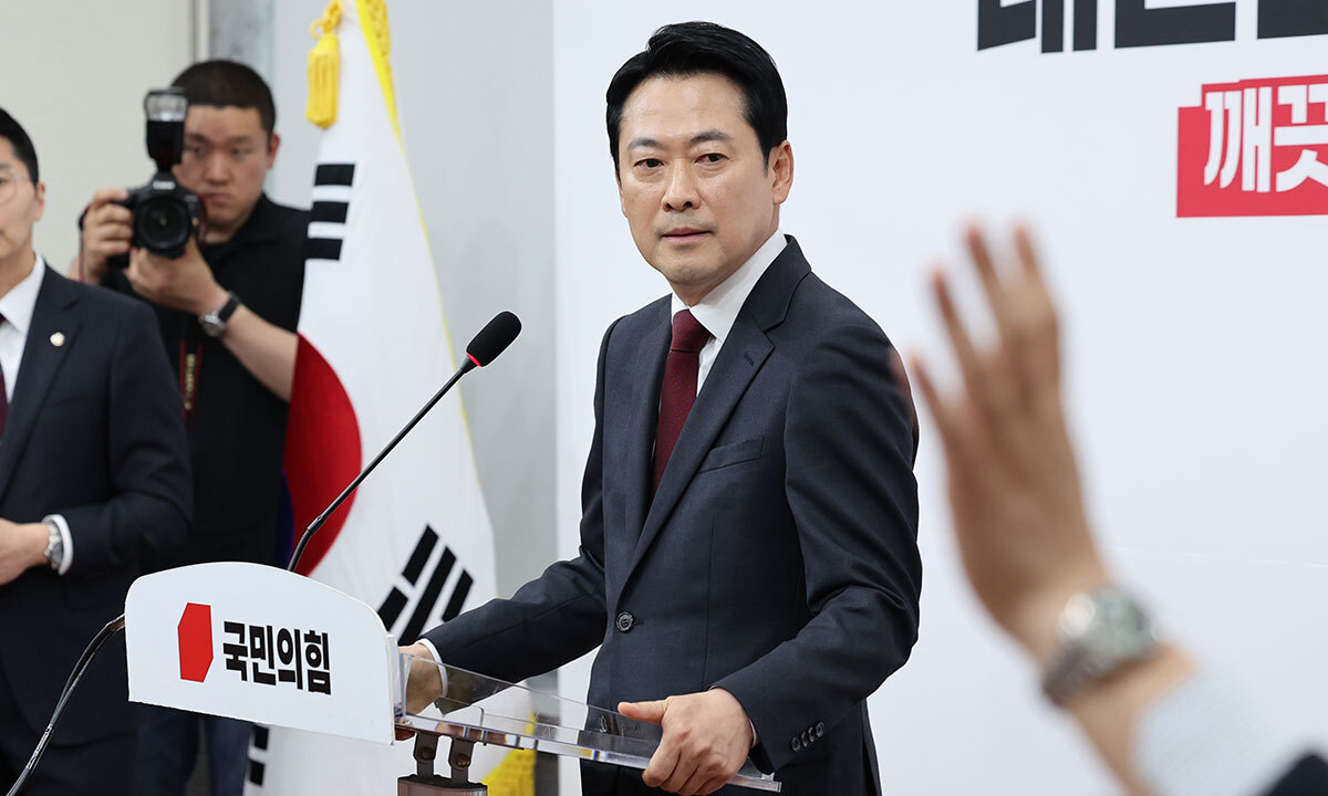 張 기자간담회 8박10일간의 방미일정을 마치고 귀국한 국민의힘 장동혁 대표가 20일 서울 여의도 국회에서 방미 성과와 관련한 기자간담회를 열고 취재진의 질문을 받고 있다. 허정호 선임기자