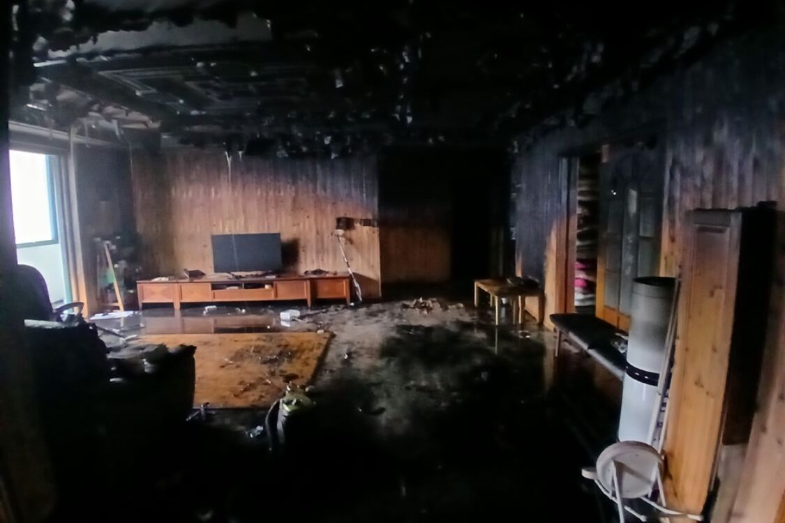 익산 상가주택서 화재…거동 불편 80대 노모·장애 50대 딸 중태