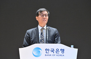 “무플보다 악플이 낫다”는 前 한은 총재 [김태훈의 의미 또는 재미]