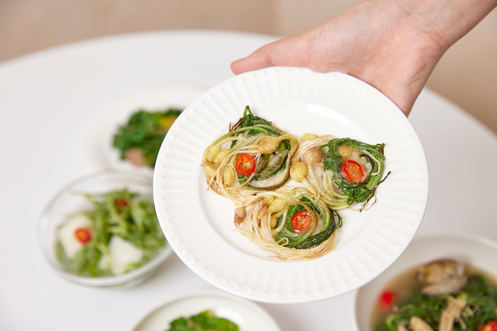 달래 샐러드는 별다른 조리 과정 없이도 산뜻한 한 접시를 완성할 수 있어, 바쁜 일상 속 가벼운 식사나 곁들임 메뉴로 제격이다. 클립아트코리아 제공