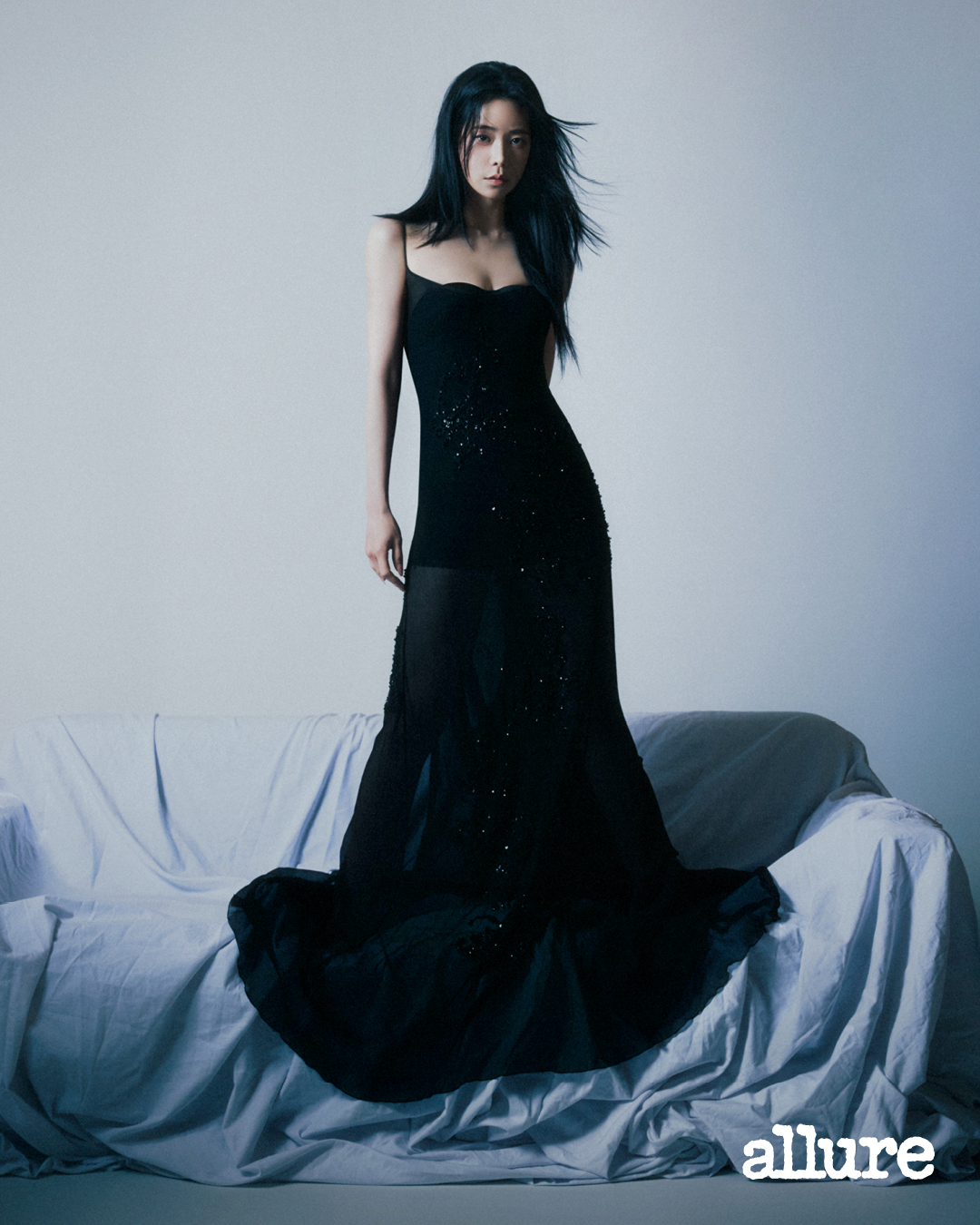 임지연은 "무모할 때 느끼는 재미가 크다"고 말했다. 얼루어 코리아