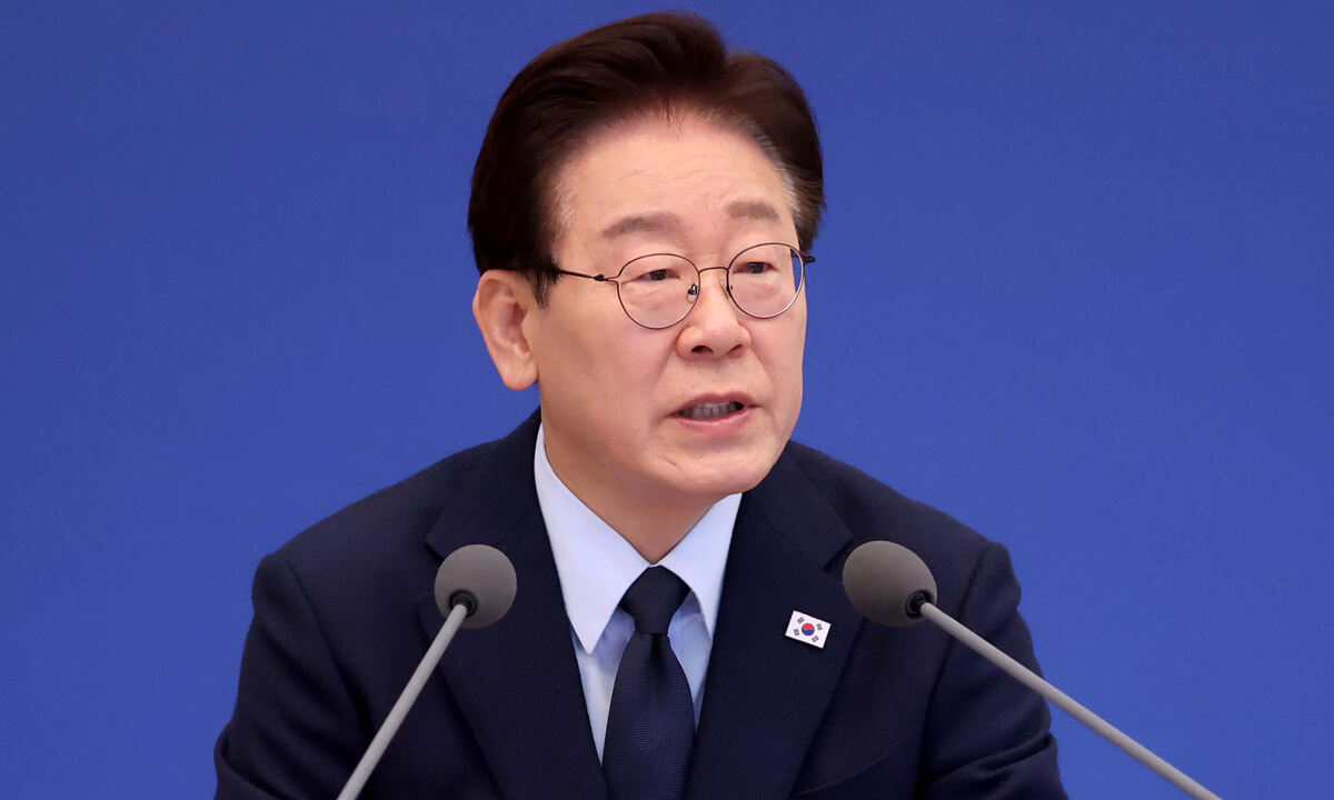 이재명 대통령이 6일 청와대에서 열린 국무회의 겸 비상경제점검회의에서 발언하고 있다. 청와대사진기자단