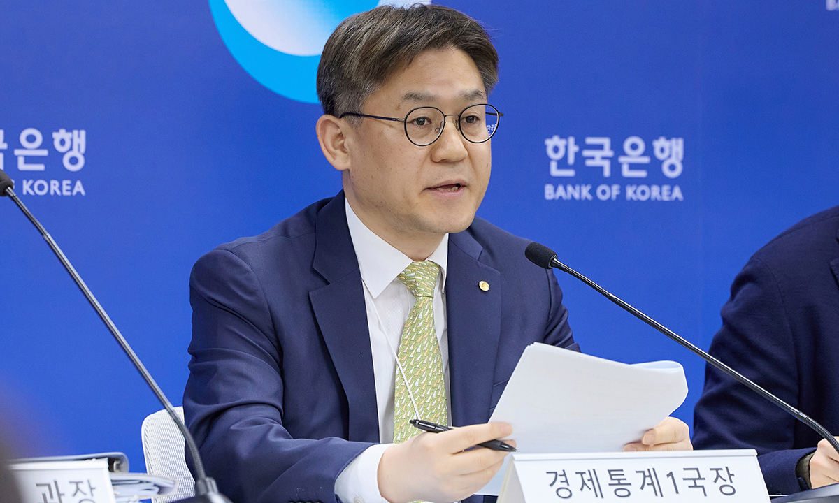 김영환 한국은행 경제통계1국장이 8일 서울 중구 한국은행에서 열린 2026년 3월 국제수지 설명회에서 발언하고 있다. 한국은행 제공