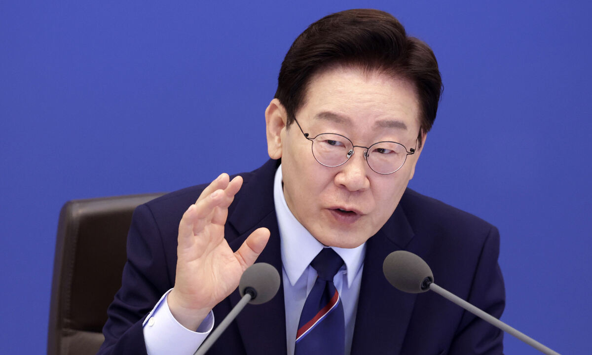 이재명 대통령이 12일 청와대에서 열린 국무회의 겸 비상경제점검회의에서 발언하고 있다. 연합뉴스