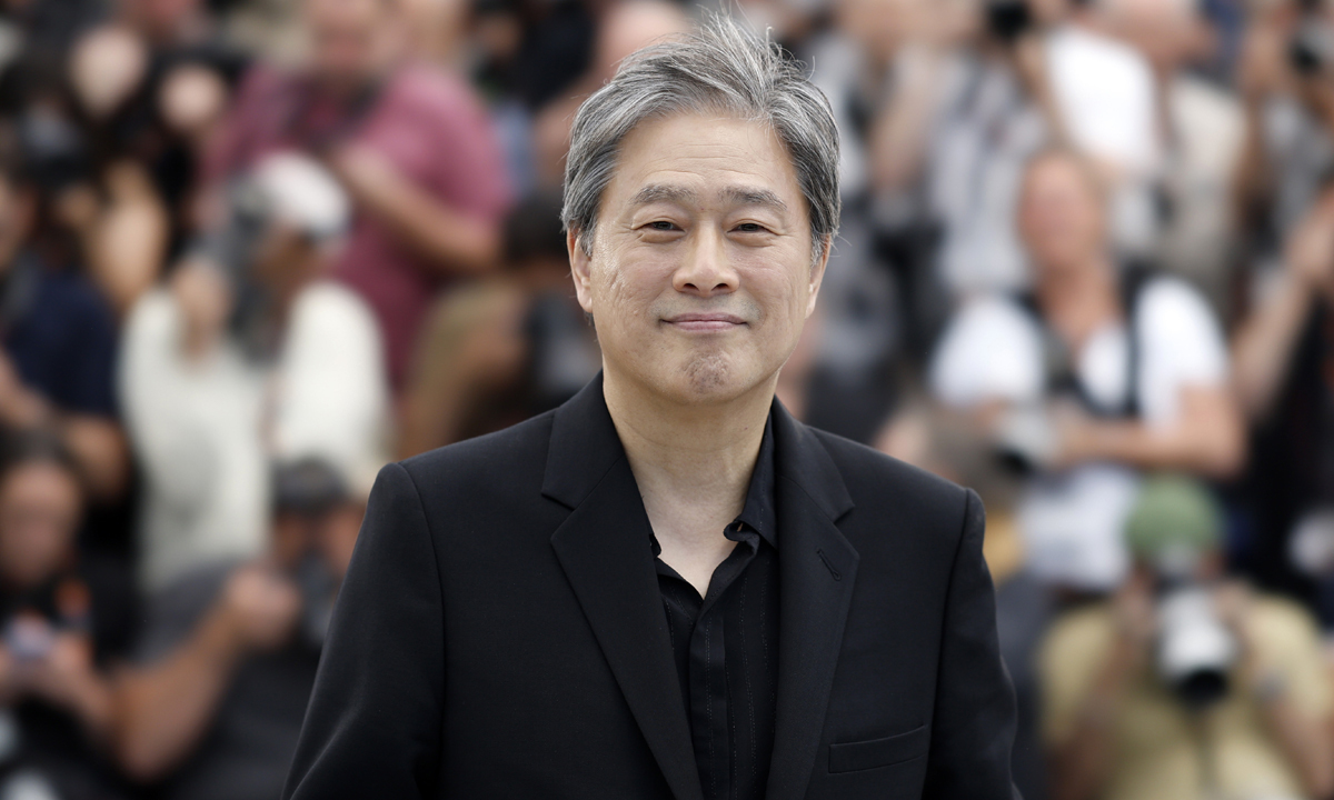 12일(현지시간)&nbsp;제79회 칸 국제영화제 개막에 앞서 경쟁 부문 심사위원장&nbsp;박찬욱 감독이 포토콜 행사에 참석했다.&nbsp; EPA연합뉴스