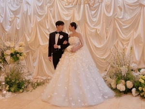 &${esc.h}34;신지 결혼에 다시 악담, 인간이 할 짓인가&${esc.h}34;… 동료 변호사의 일침