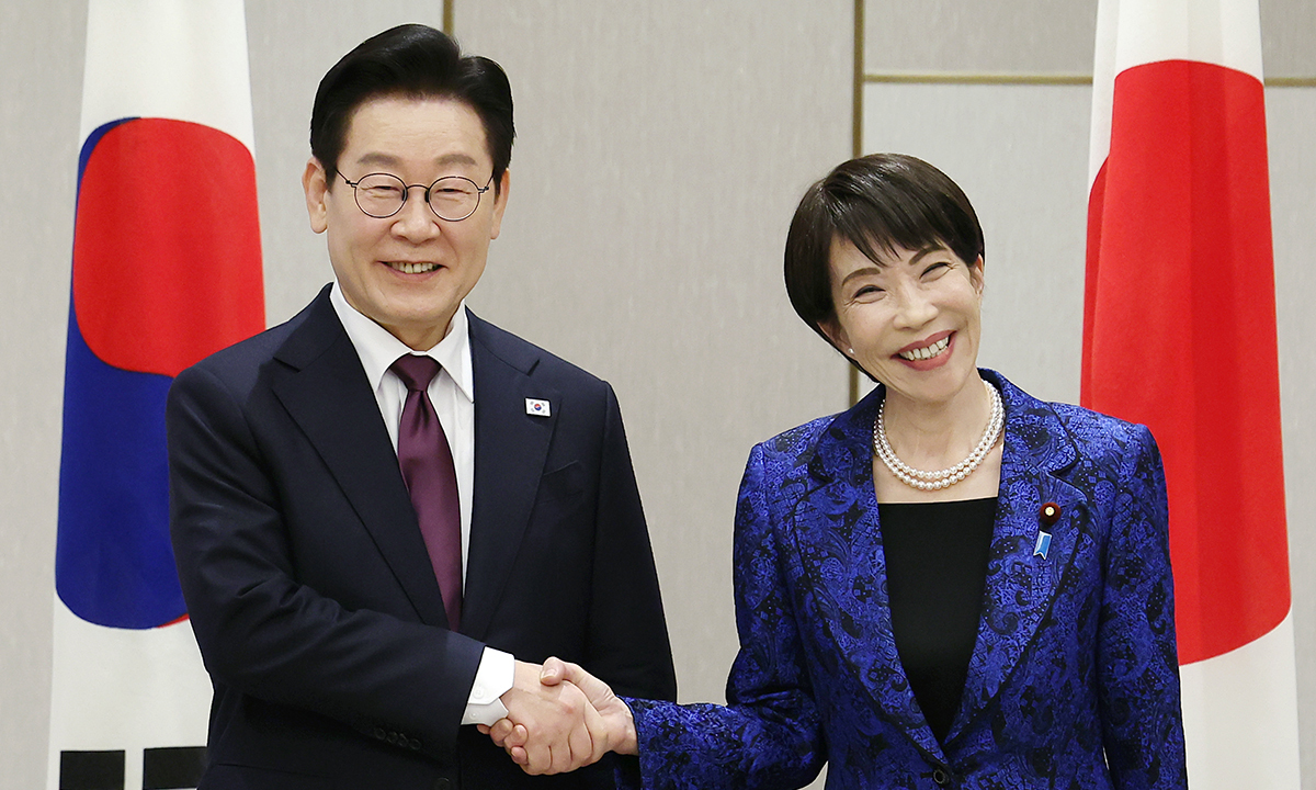 이재명 대통령과 다카이치 사나에 일본 총리. 뉴시스
