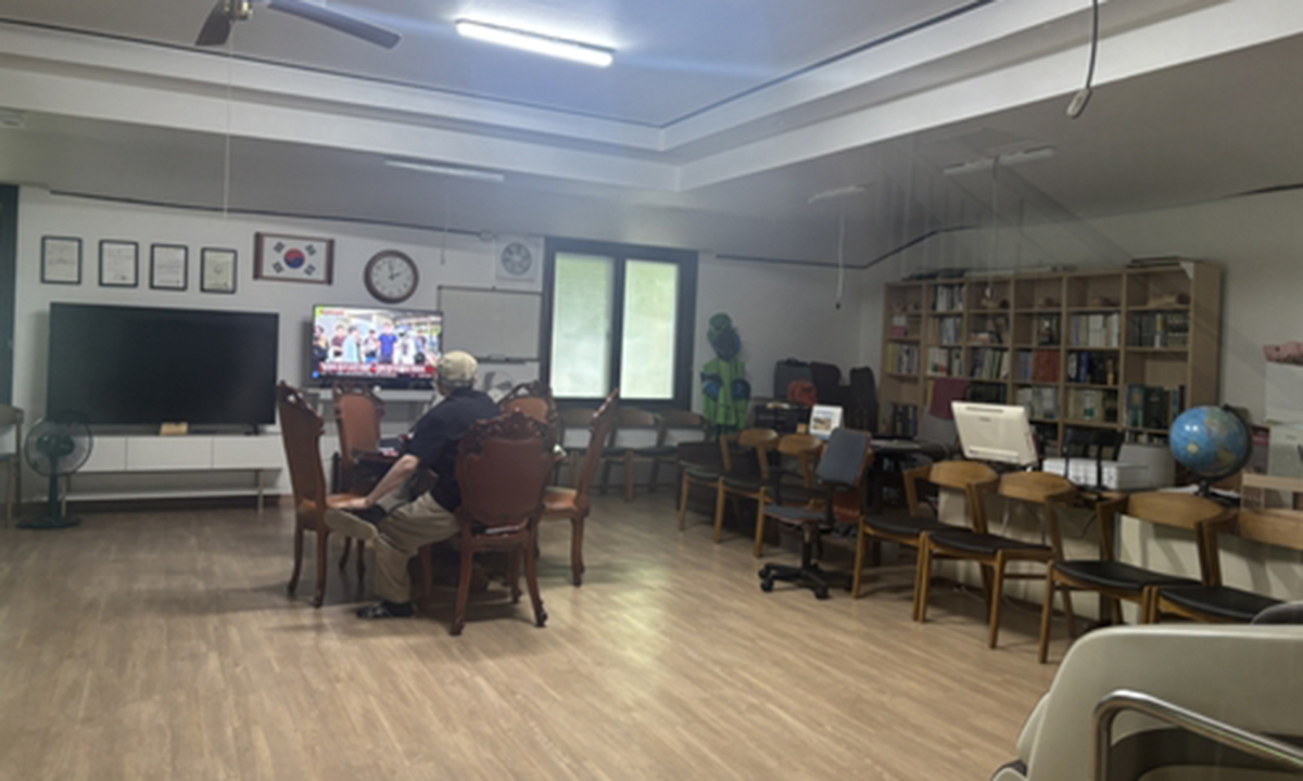 다시 경로당으로 돌아간 잠실7동 제2투표소. 연합뉴스