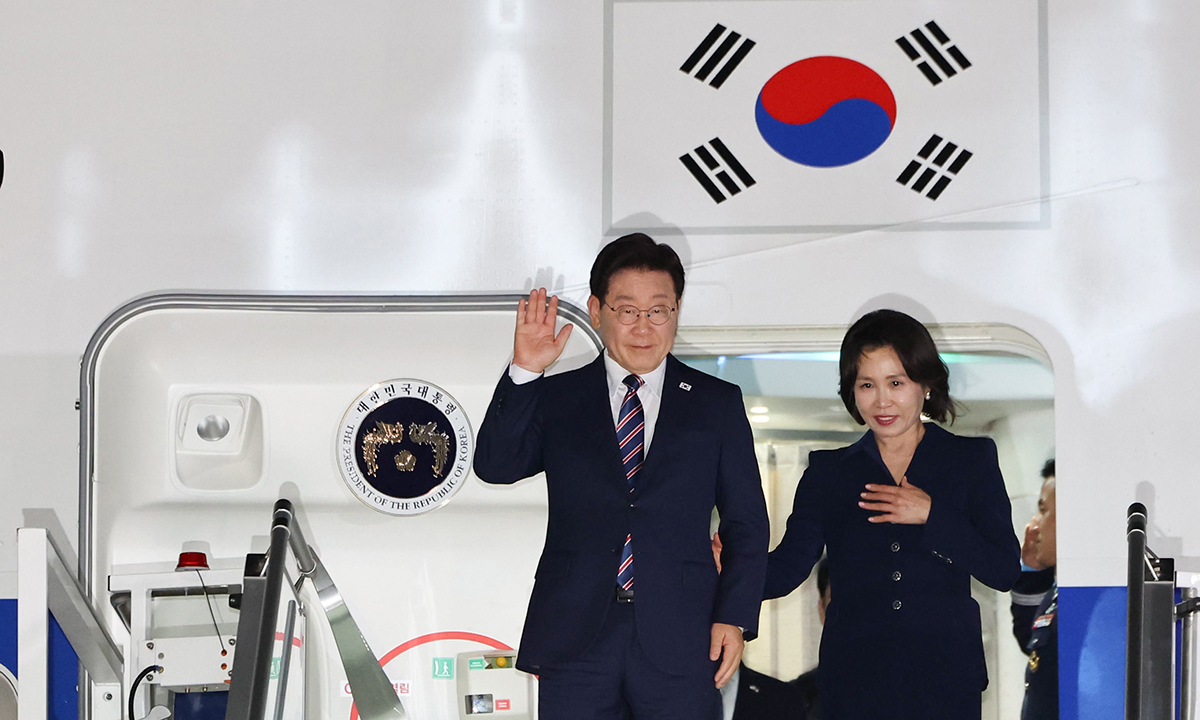 李대통령, '국빈 방문' 이탈리아 도착…전투기 2대 호위비행