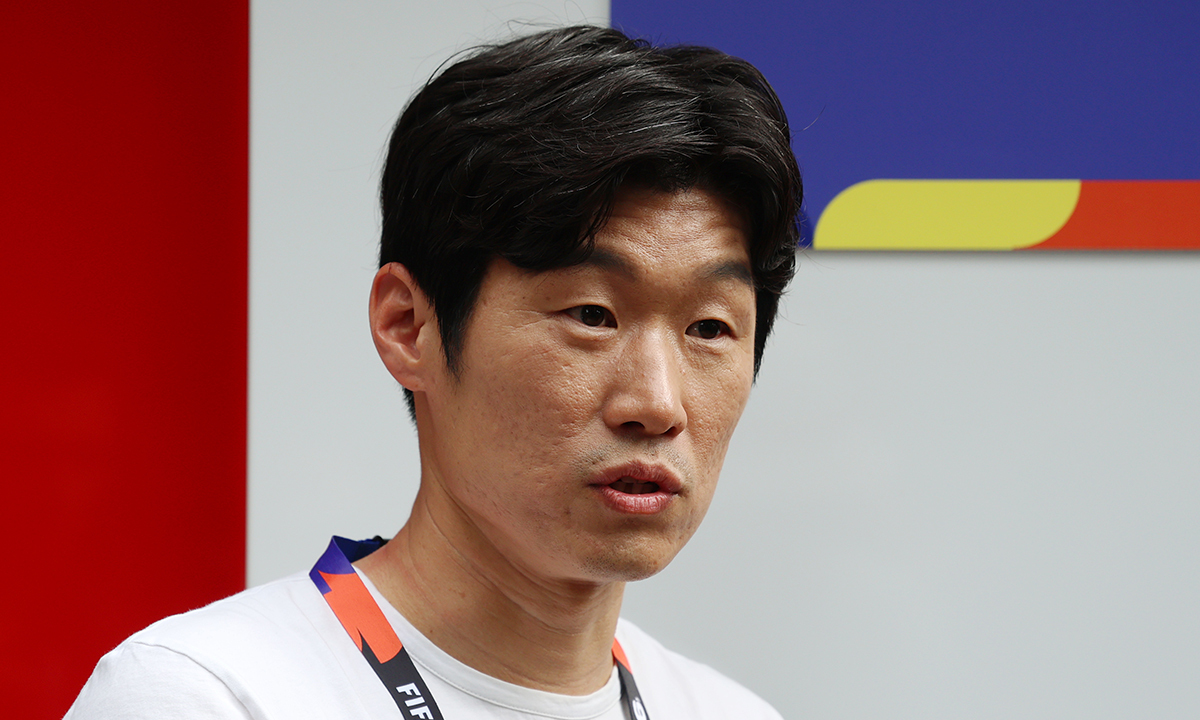 홍명보호 훈련장 찾은 박지성 "체코전, 잘 준비하면 원하는 결과 거둘 것"