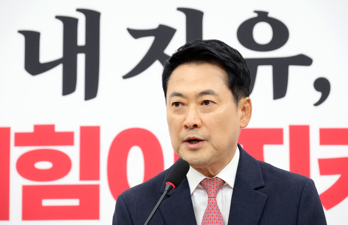 장동혁 “李 대통령, 부동산 지옥 만들고 대책 없이 주식 타령”