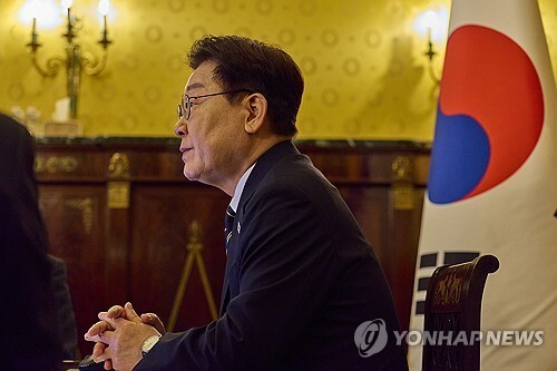 李대통령, 잠실 시위 관련 "사적 검문·업무방해엔 엄정 대처"