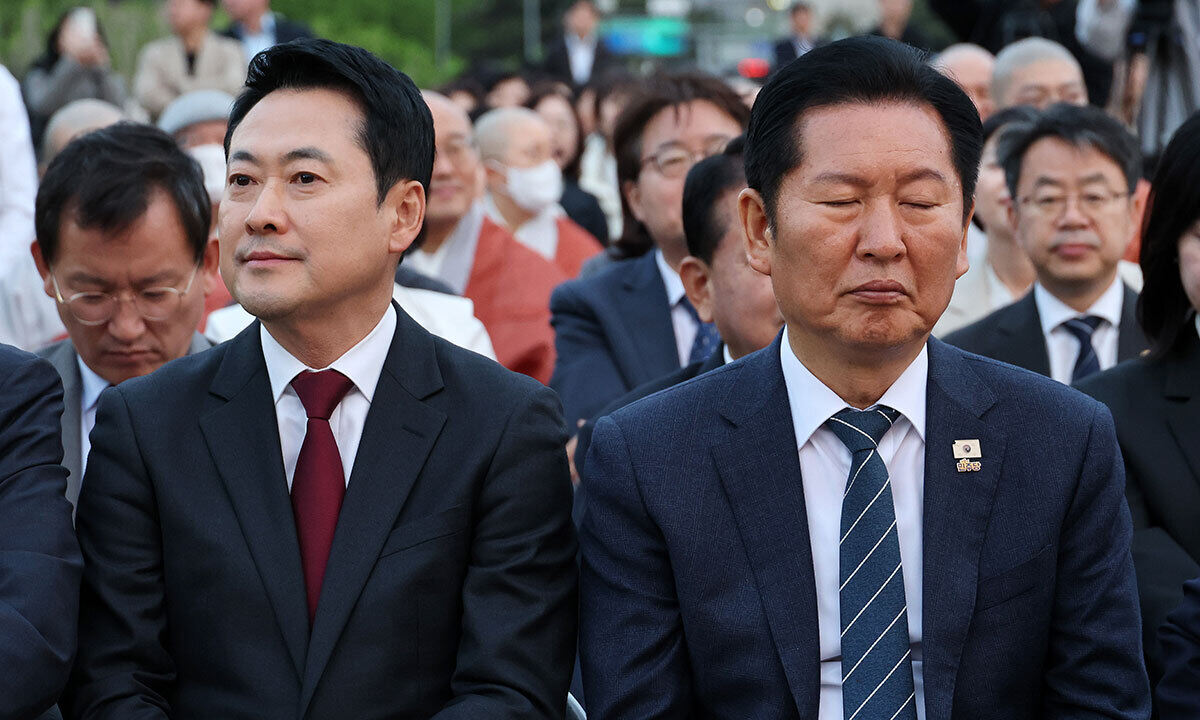 與 38% 〈 野 44%… 李정부 출범 후 첫 역전