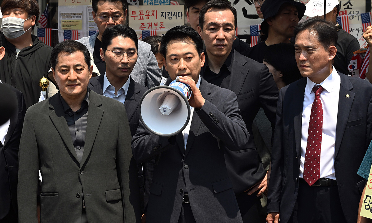 野 중재로 체육단체들, '개표소' 경기장 곧 진입…봉쇄시위 11일만