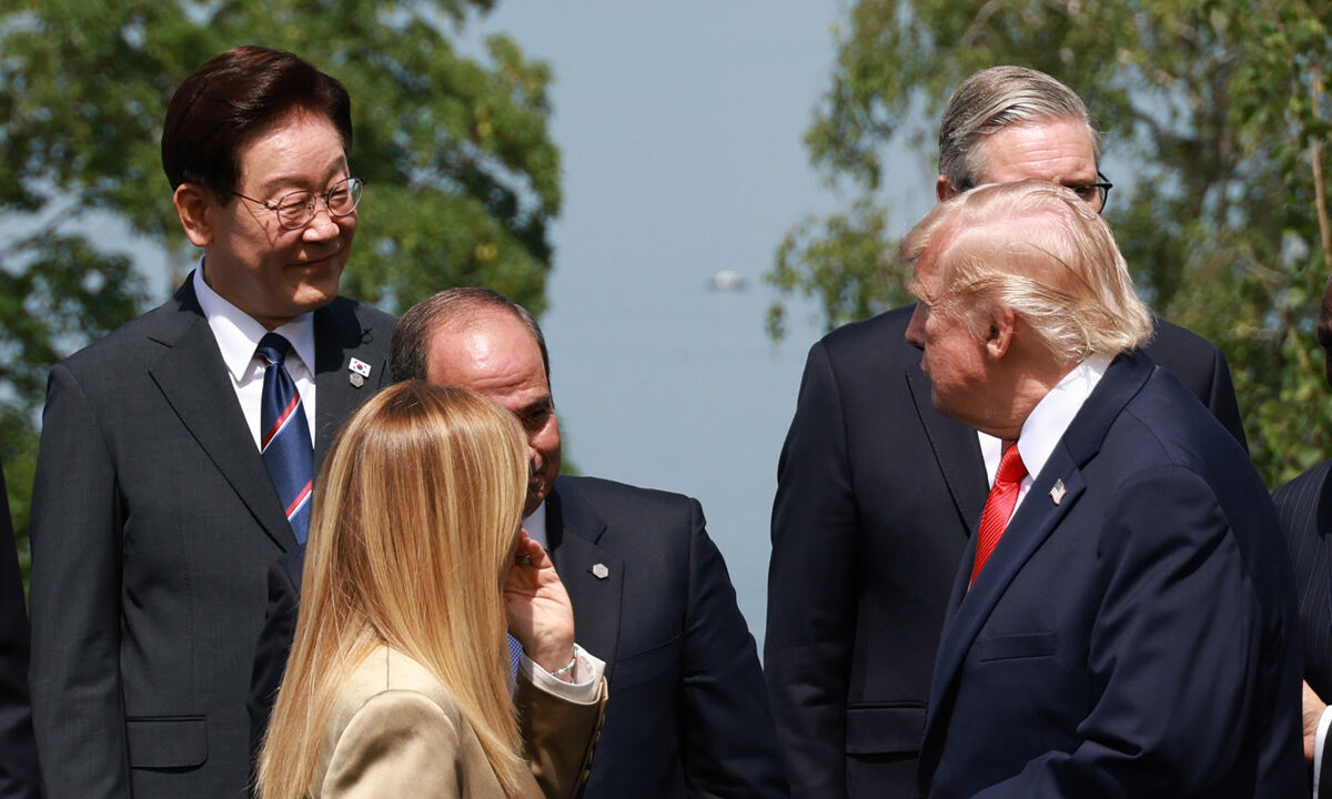 李대통령, G7 정상회의 환영행사 참석…트럼프와 30초간 대화도