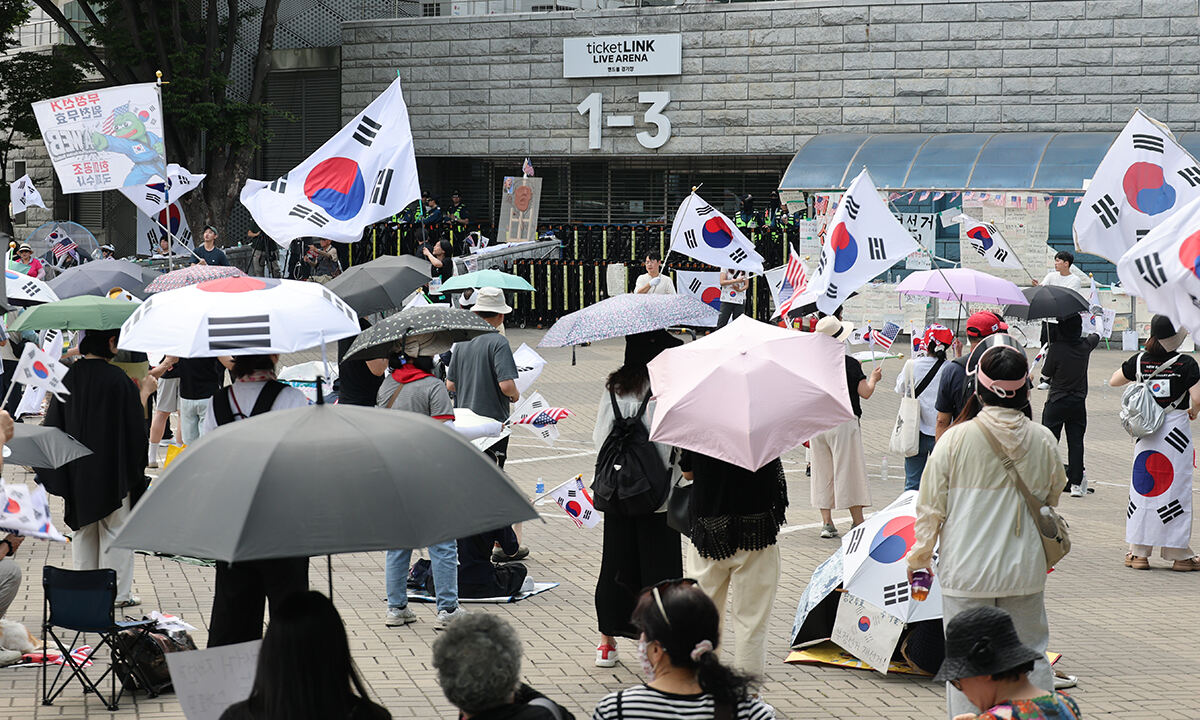 경찰, 봉쇄된 올공 개표소 지하로 ‘무단침입’ 정황 수사