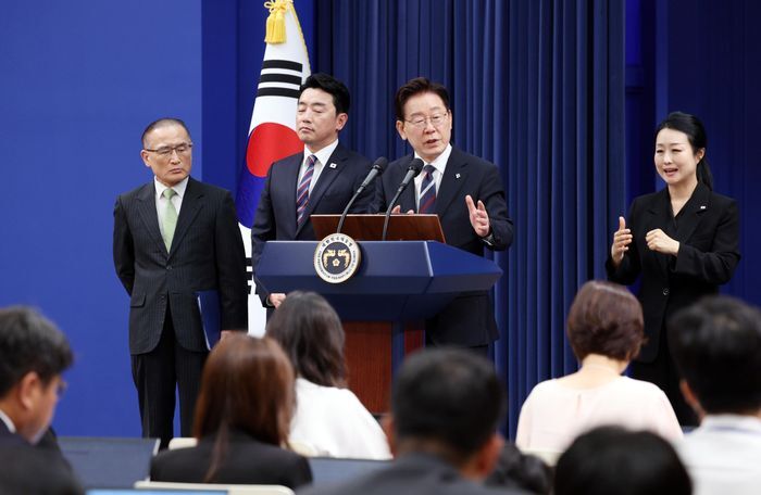 李대통령 “트럼프에 ‘다른나라 대하듯 북핵 접근 안된다’고 말해”