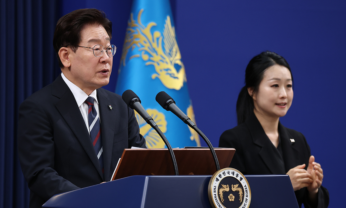 李대통령 "檢보완수사 다 봉쇄시 문제 생길수도…판단은 국회서"