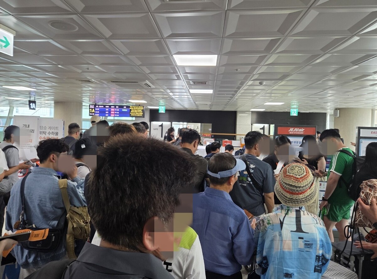 재배분된 슬롯 놀린 항공사들… 제주∼김포 좌석난 키웠다