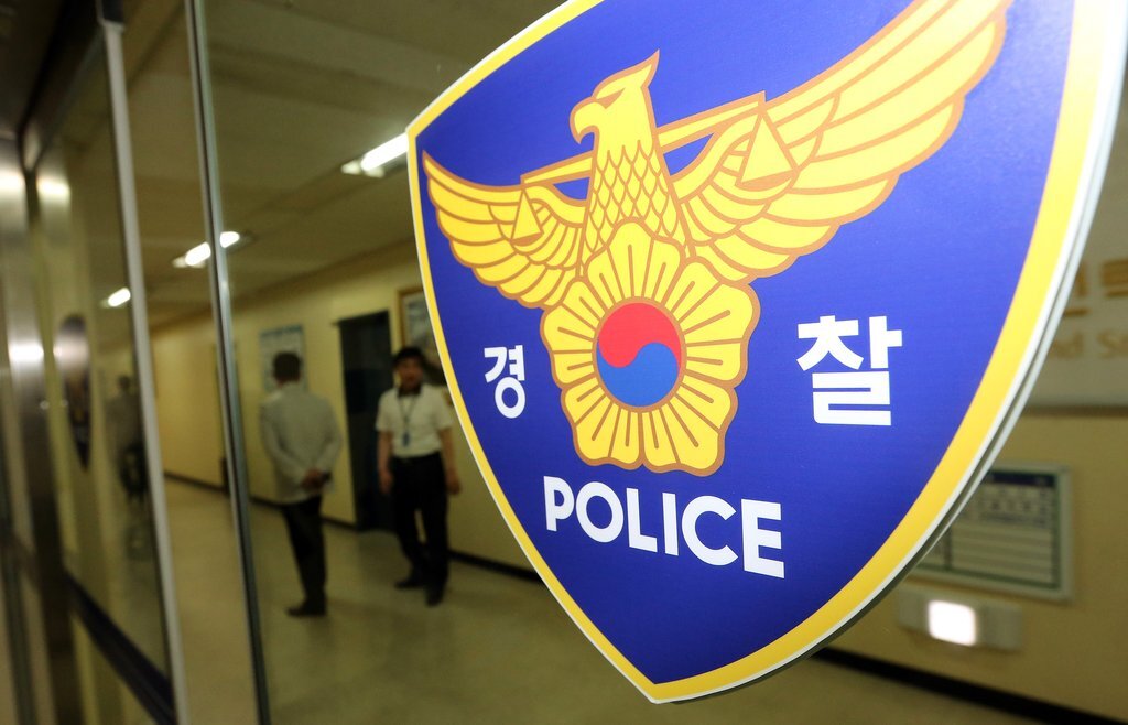 “보이스피싱 피해 힘들었다”…생활고 시달리던 50대母·20대아들 숨진 채 발견