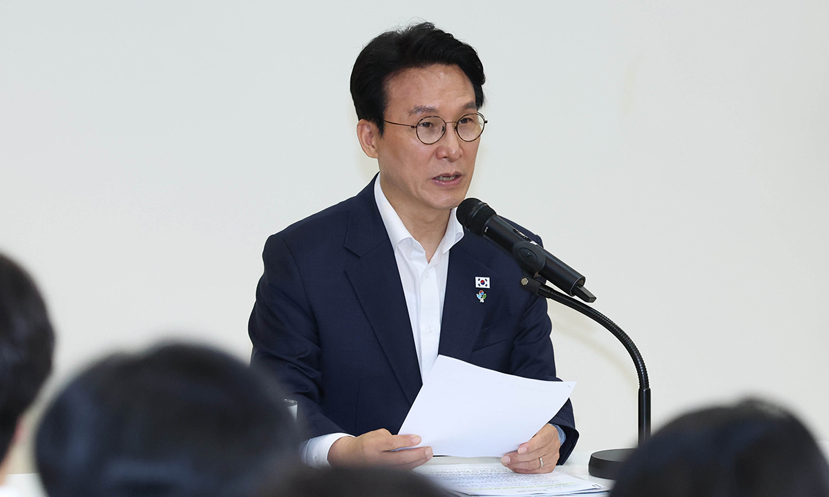 김민석 ‘李 50번 지칭’ 당정협력 강조… 사실상 전대 출사표