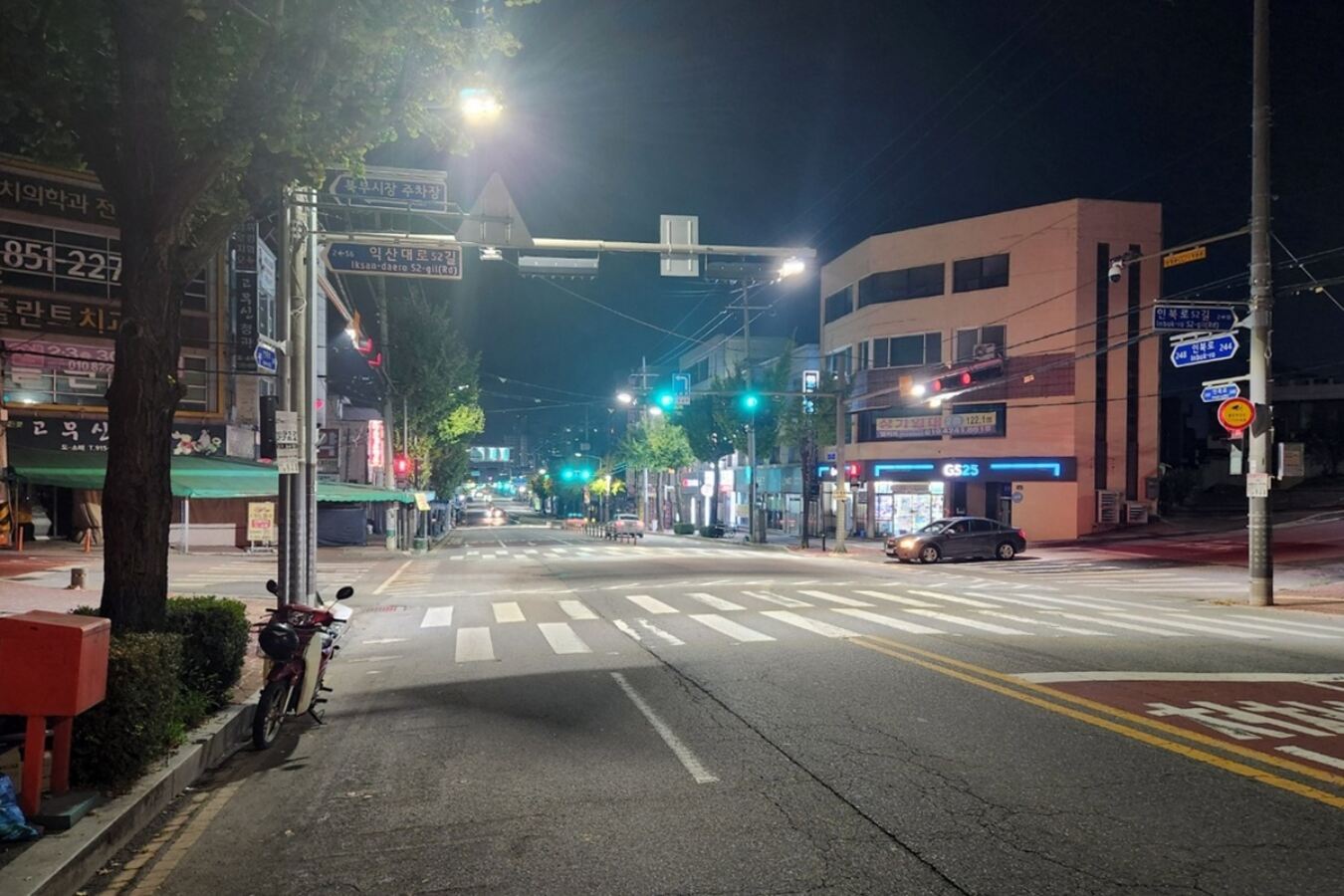 “어두운 횡단보도 환하게…” 전북경찰, 야간 보행안전 강화