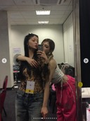 아이오아이 콘서트 찾은 주결경, 10년 지나도 여전한 우정 [N이슈]