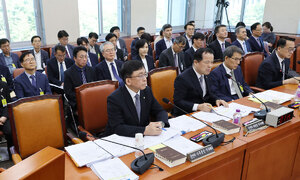 참정권 침해 규명 외면… “국민에 대한 집단 항명” 거센 질타 [선관위 국조특위]