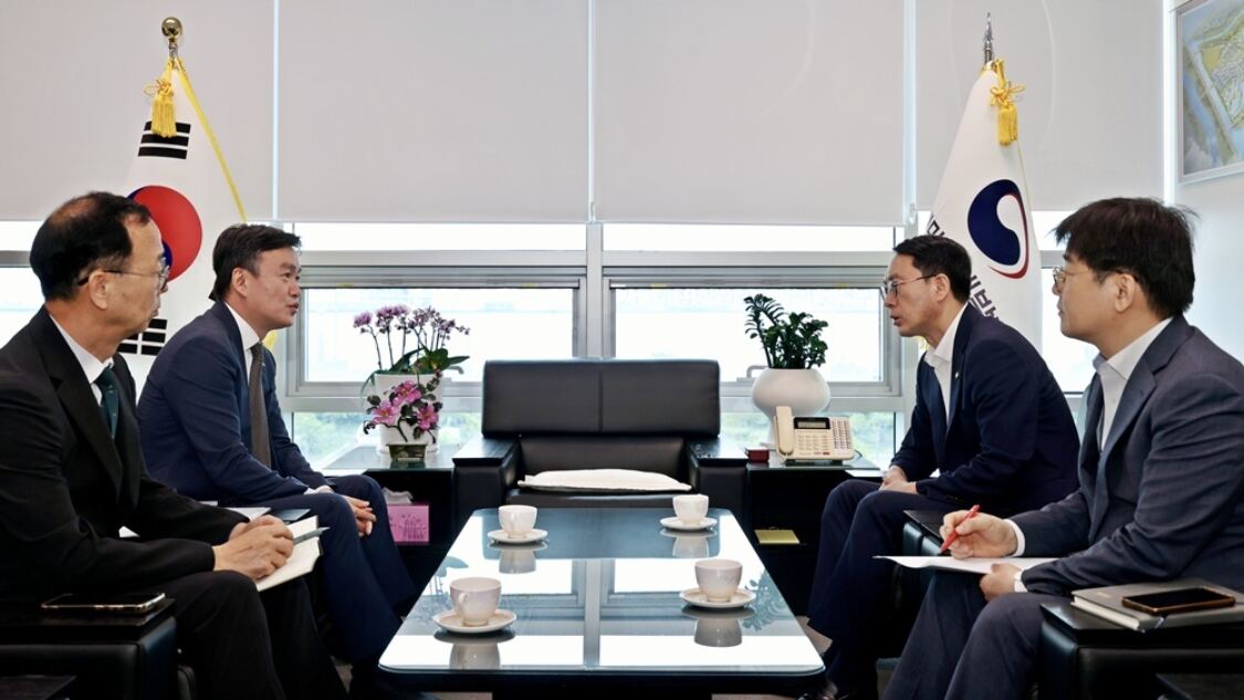 “현대차 9조 투자 뒷받침 위해…” 새만금·관세청 맞손