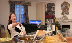 이민정, 두 자녀에게 미안함 고백… &${esc.h}34;떼 쓰는 법을 모른다&${esc.h}34;