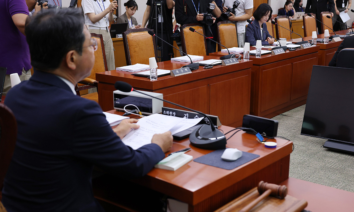 법사소위, 보완수사권 폐지법안 심사착수…서영교 "속도감 있게"