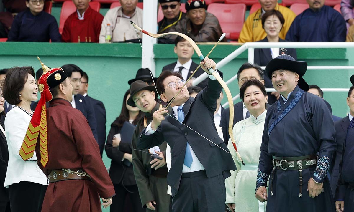 K방산, 최대시장 수출 ‘날개’… 핵심광물 공급망 확대