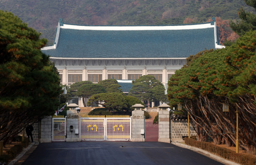 靑 "오세훈 시장, 부동산 정책 건의서 전달…면밀히 검토할 것"