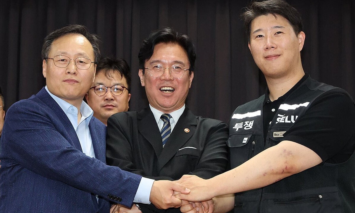 노 "사회적 재분배" vs 사 "투자 우선"…초과이익 배분 동상이몽