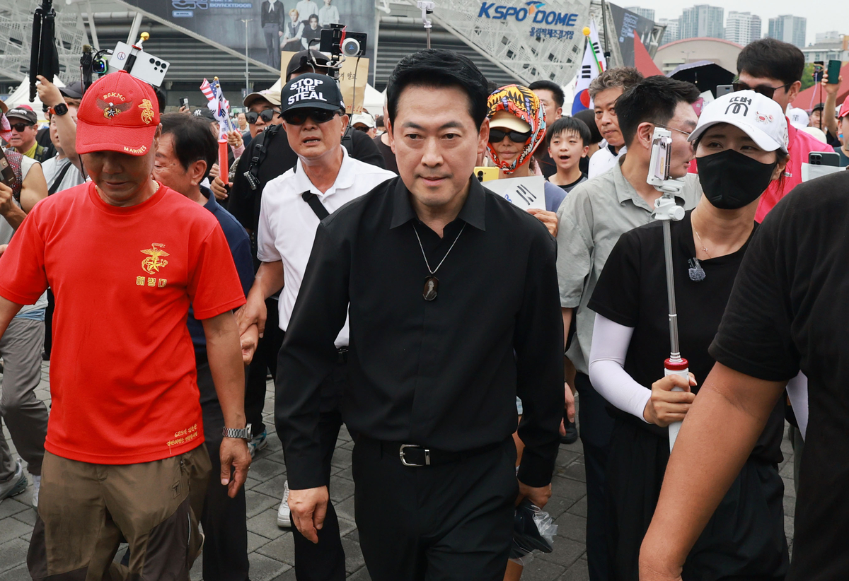 의원들과 ‘따로 도는’ 張… 출구 못 찾는 국힘체제