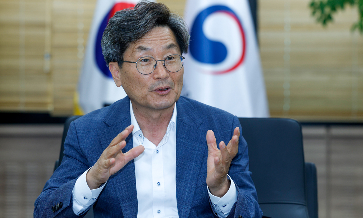 공직자 ‘민간 청탁’ 처벌 사각 없앤다…권익위 ‘역청탁 금지법’ 추진