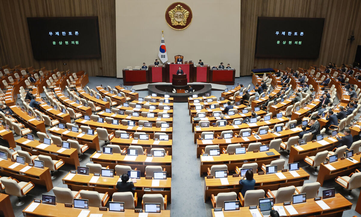 2차 특검 연장안 vs 필버… 국회 ‘개점휴업’ 계속