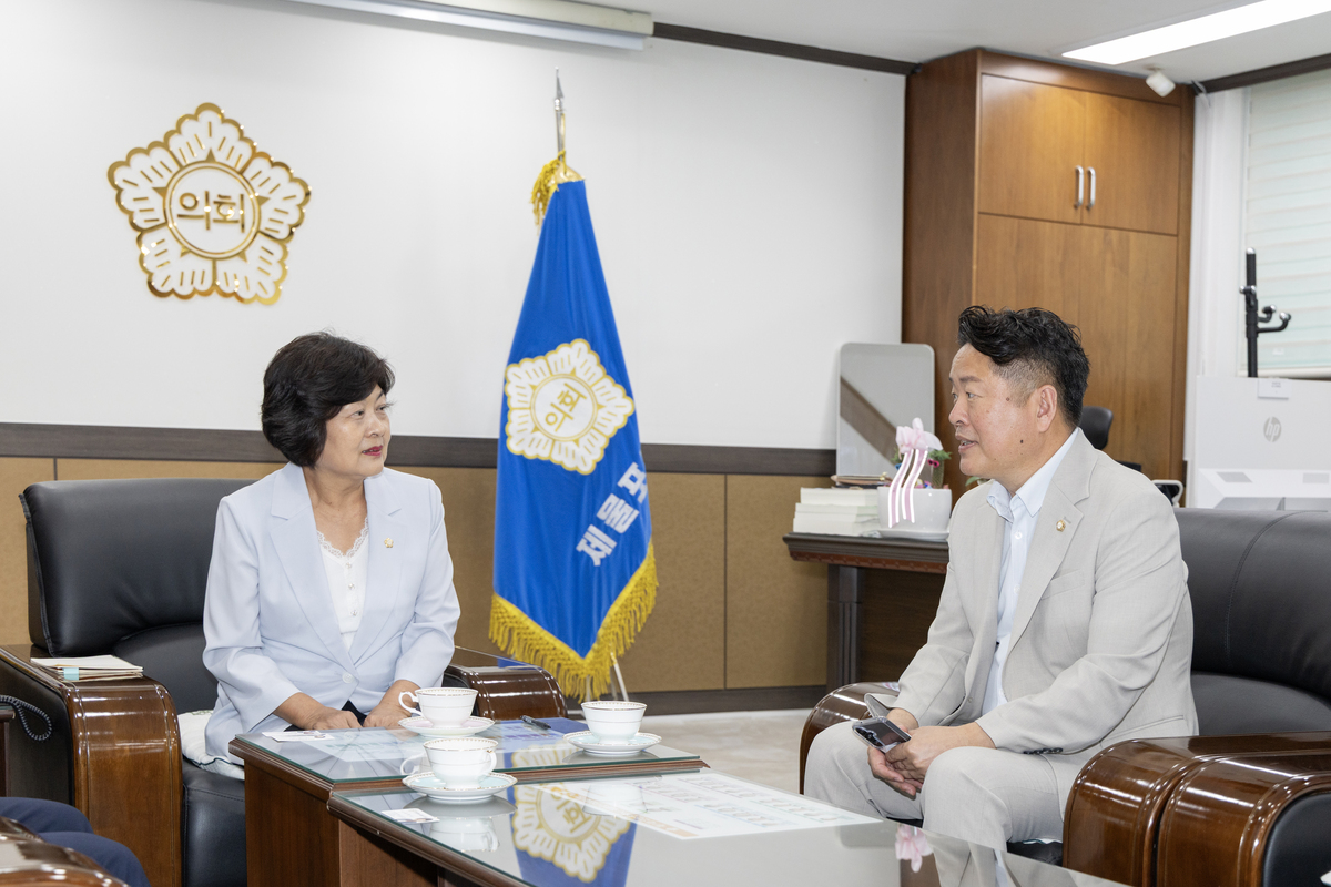 검단구·제물포구의회 지속적 협력 다짐… 김남원 의장 “신뢰받는 의정 구현”