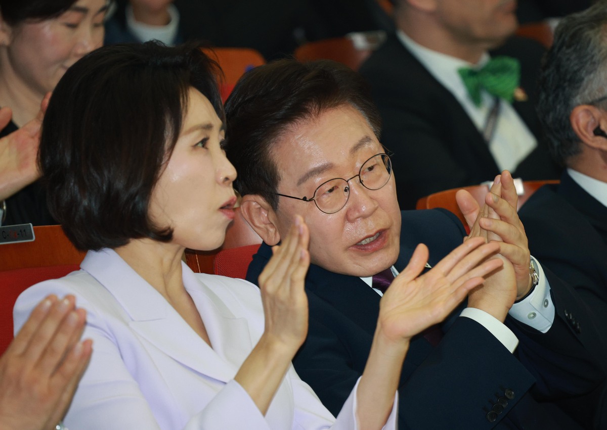 李 대통령 아파트 팔면서 17억 근저당…국힘 “내로남불의 극치”