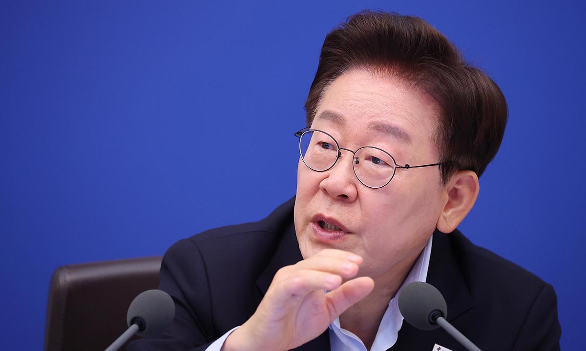 李대통령 "사실관계 다른 얘기로 정치의제화 해선 안돼"
