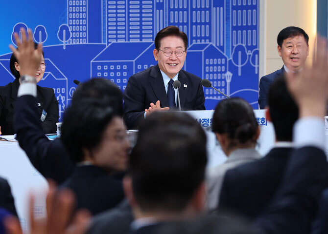 “집값 잡기 아닌 시장 정상화”…李대통령, 정책 목표 첫 제시