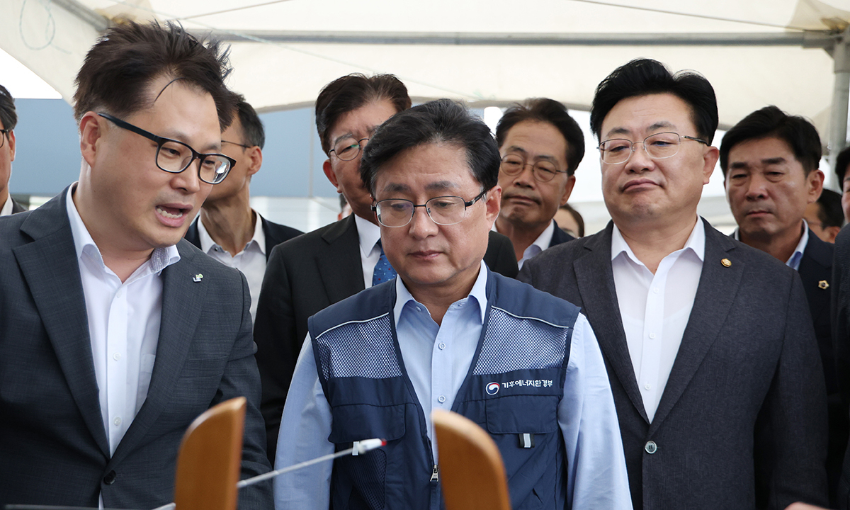 기후장관 "탈석탄에 재생에너지만 확대하면 전기요금 폭등"