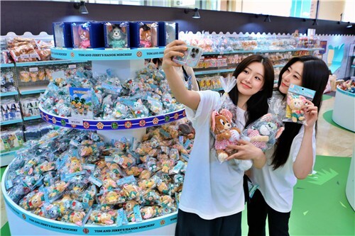 “백숙용 닭 5592원”…중복 보양식 할인에 ‘시원한 팝업’까지