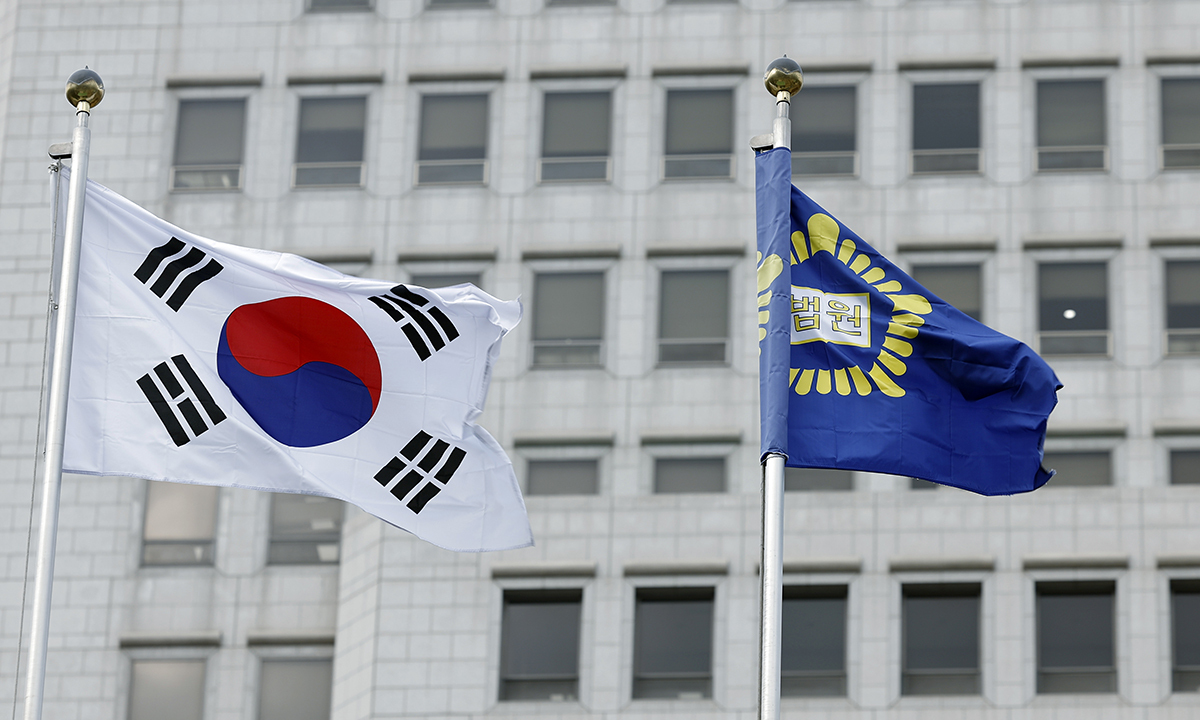 구속영장 사본 빼돌려 친구에 유출한 검찰 수사관… 징역형 집행유예 확정