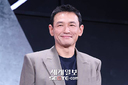 황정민 측, 사생활 의혹 논란에 &${esc.h}34;스토킹 범죄 피해 당해&${esc.h}34;