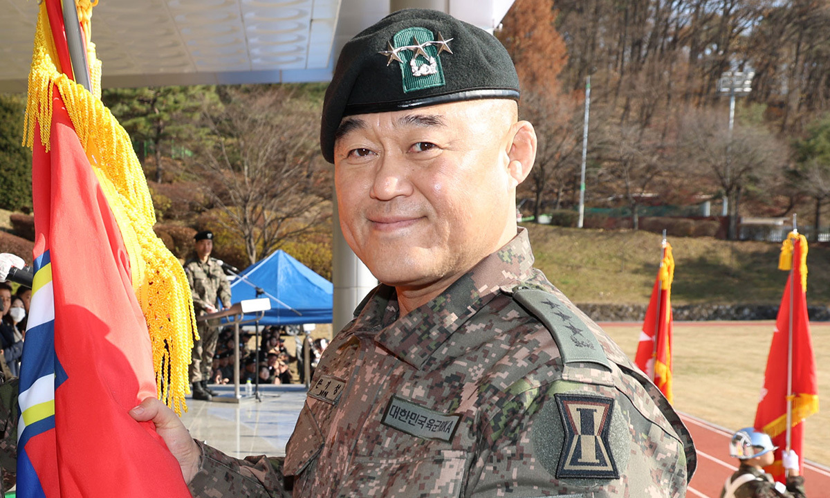 국방부가 최근 최전방 실탄 미장착, 미군 무인기 오인 소동 등 논란과 관련, 한기성 육군 1군단장(중장)을 3일부로 직무배제 조치했다고 밝혔다. 육군 1군단 제공